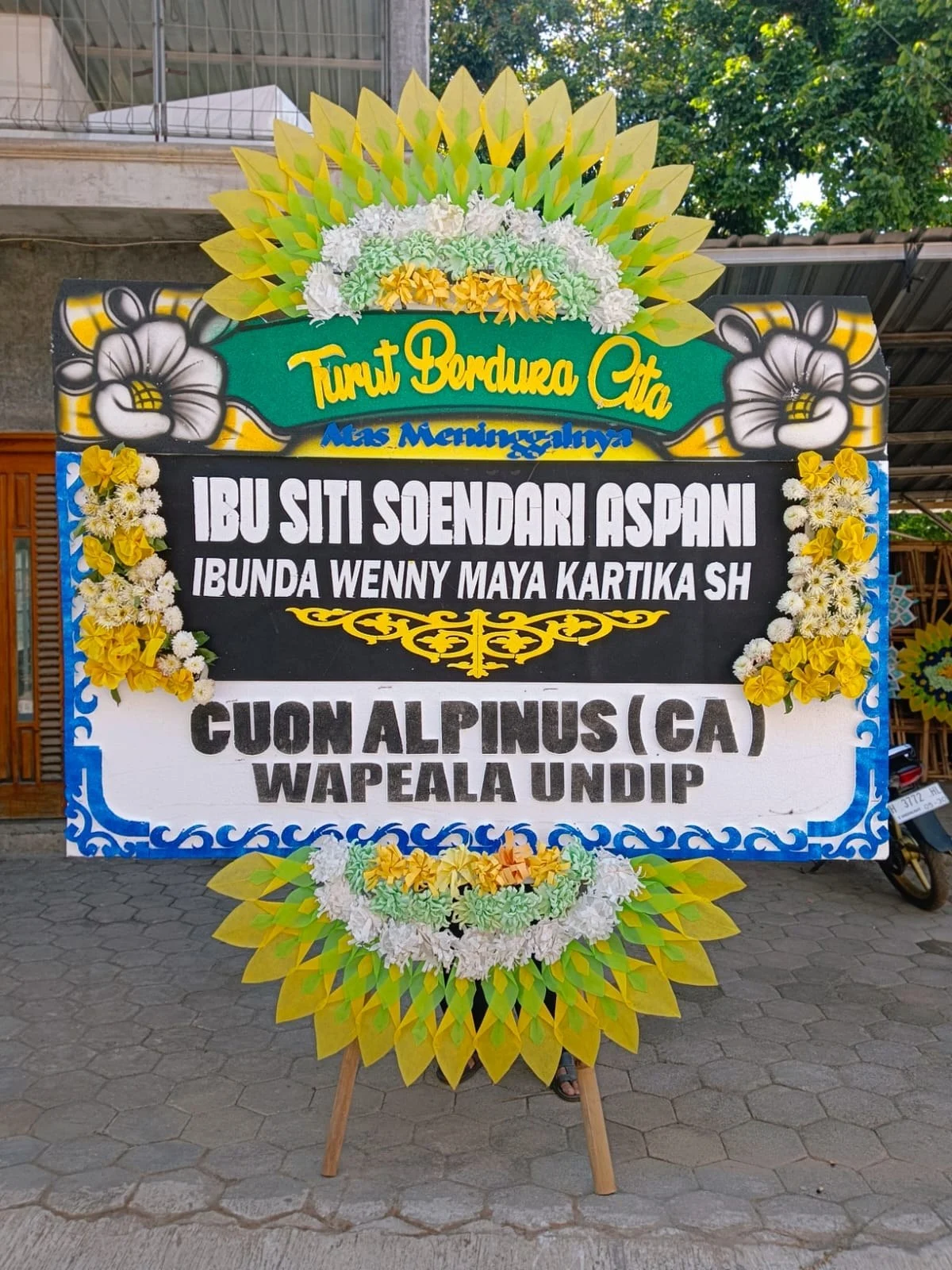 Bunga Papan Ungaran Standar